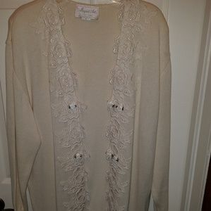 Magnet Art long cream sweater